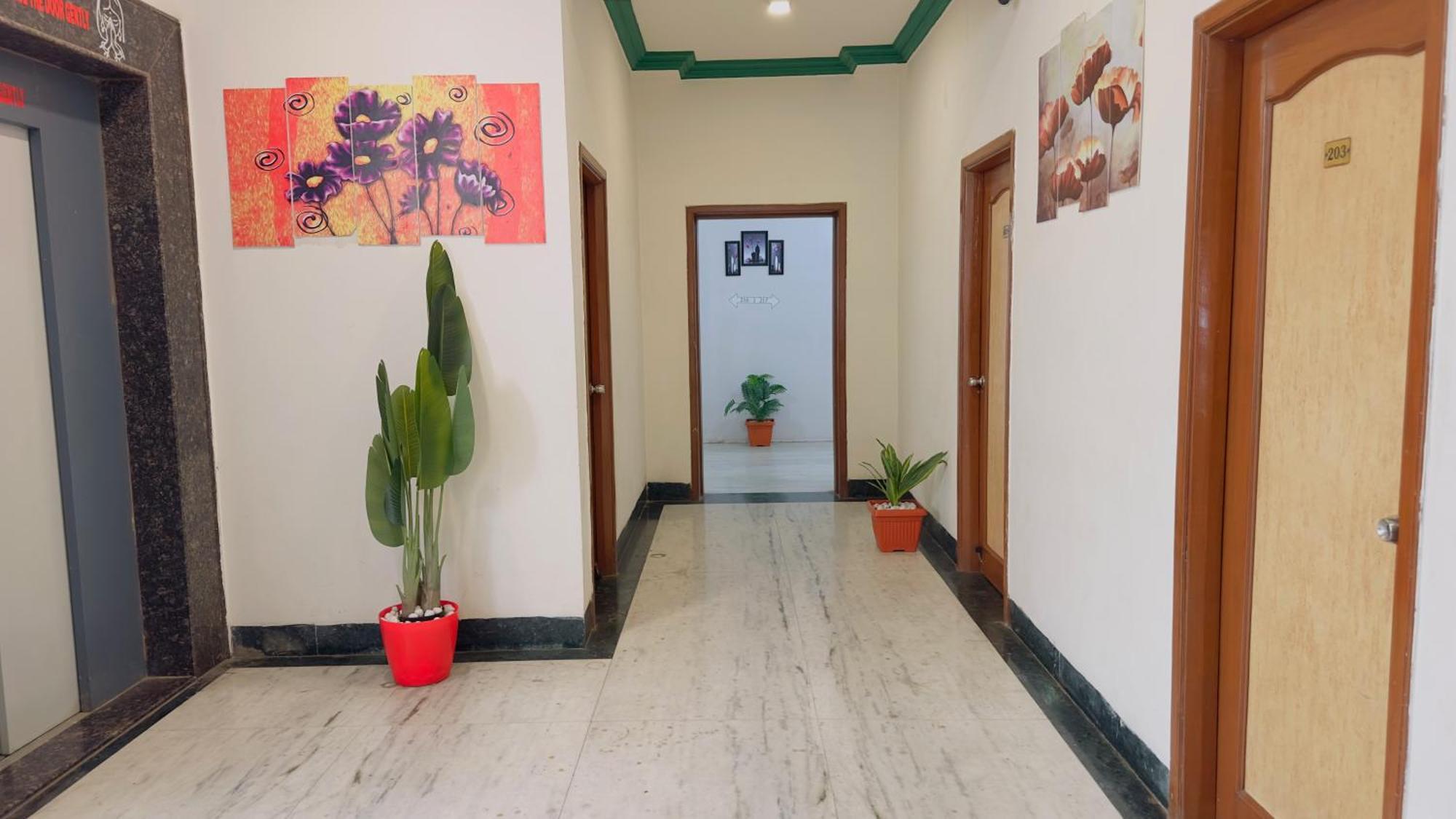 Hotel Indore Palace - Feel At Home Shirdi Exterior foto