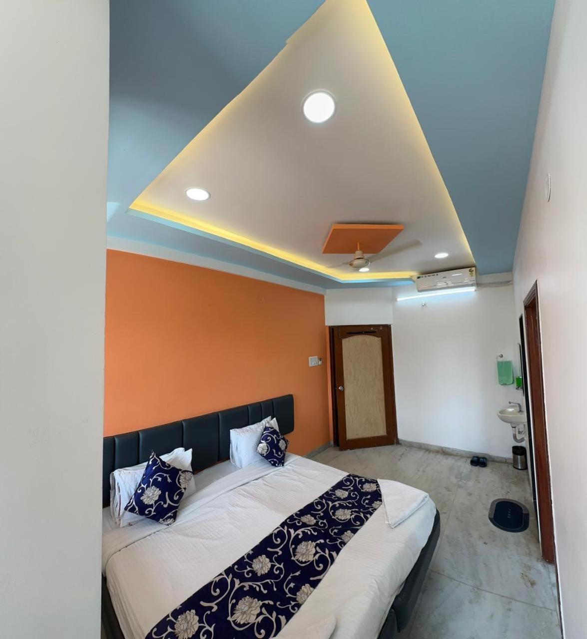 Hotel Indore Palace - Feel At Home Shirdi Exterior foto